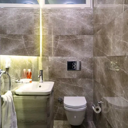Bodrum Adabuku Luks 2+1 Ozel Plaj Ve Havuzlu Bogazici